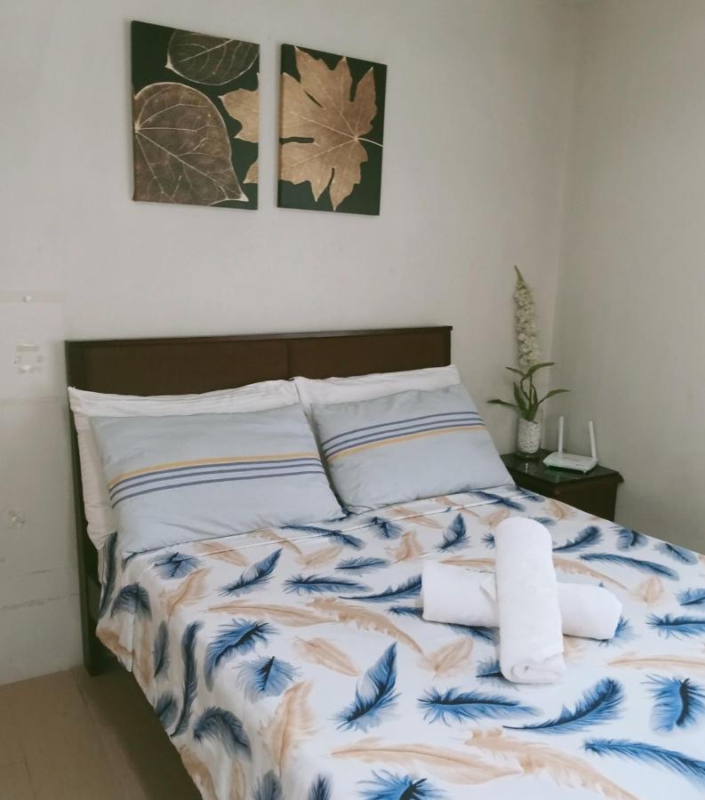 Henry'S Newport Condotel Pasay Kültér fotó