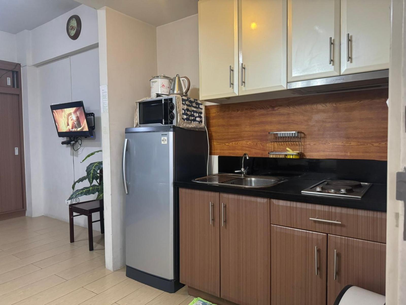 Henry'S Newport Condotel Pasay Kültér fotó