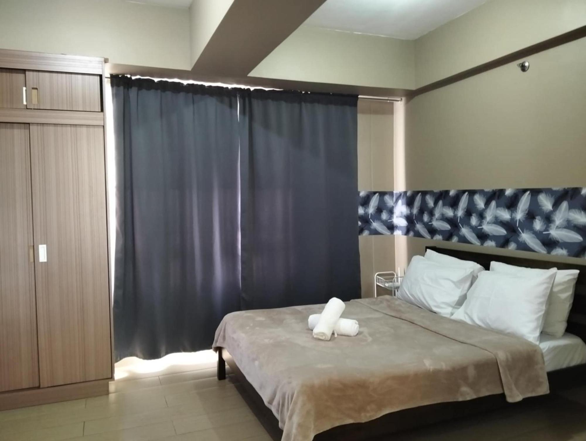 Henry'S Newport Condotel Pasay Kültér fotó