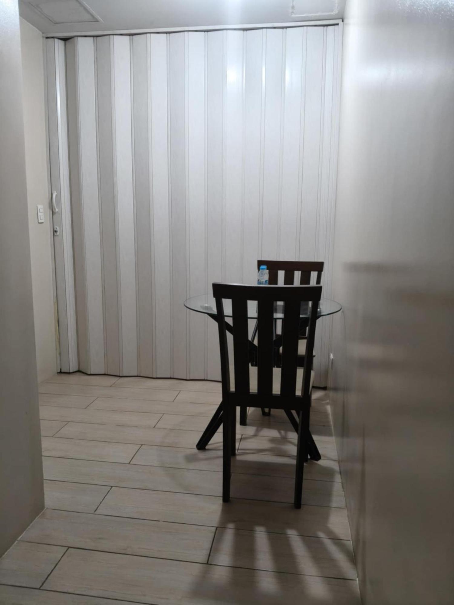 Henry'S Newport Condotel Pasay Kültér fotó