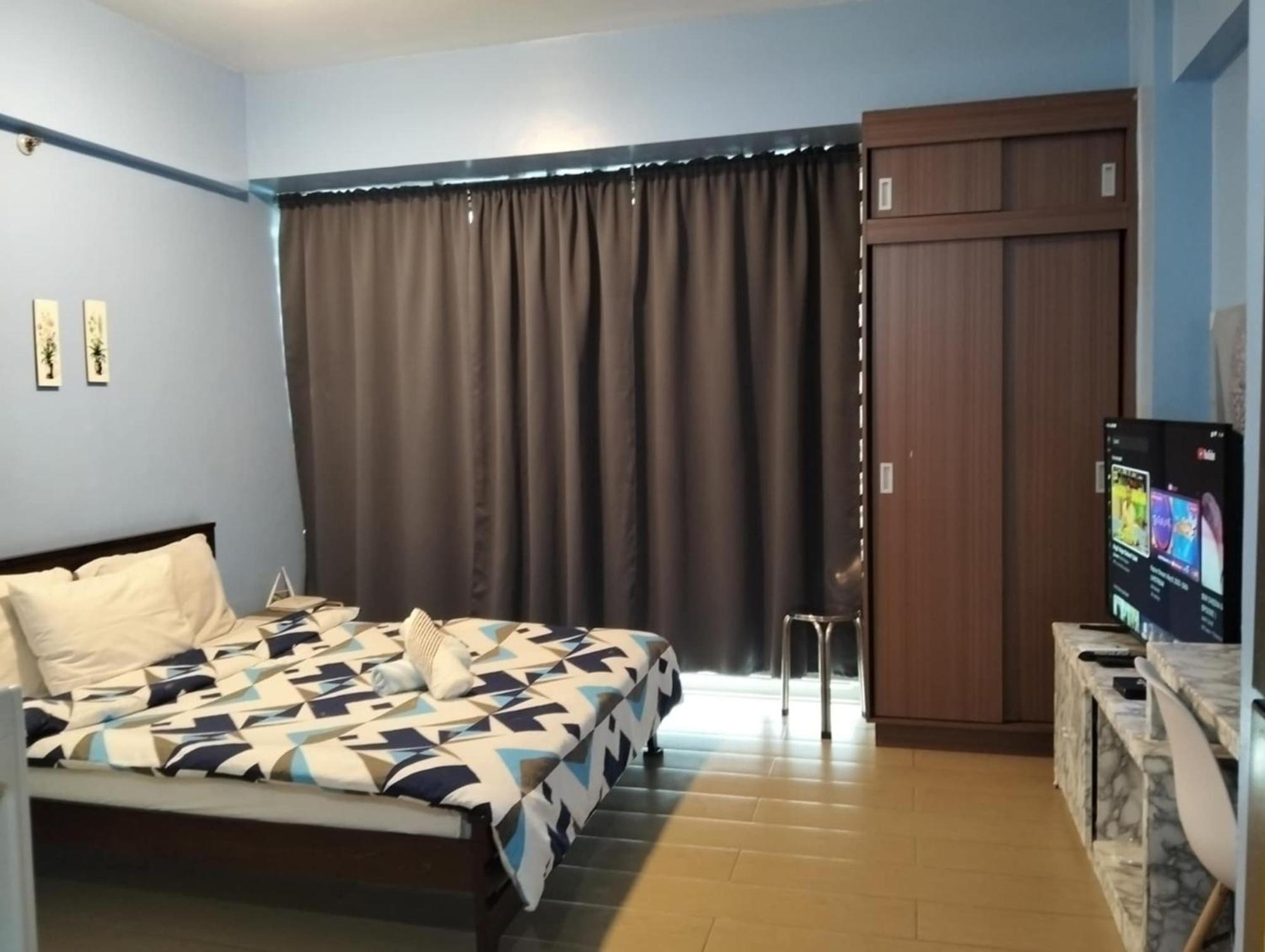 Henry'S Newport Condotel Pasay Kültér fotó